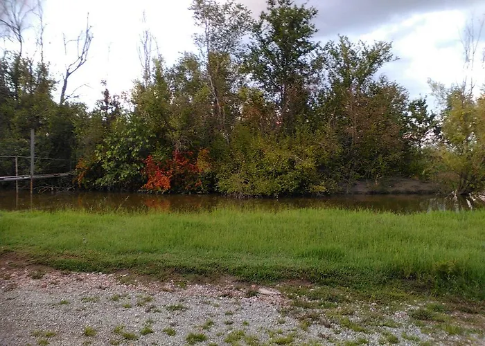 Lucchetta Alloggio per agriturismo Reggiolo